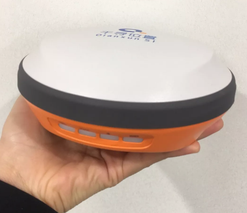 千尋星矩SR1接收機(jī)體積小 千尋星矩SR1接收機(jī)體積小